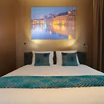 Teleport - Free Parking 3* The Hague
