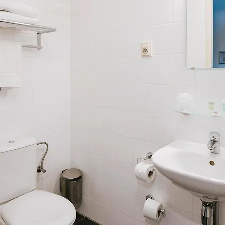 Teleport - Free Parking Hotel The Hague