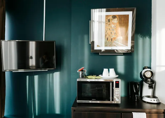 Teleport - Free Parking Hotel 3*