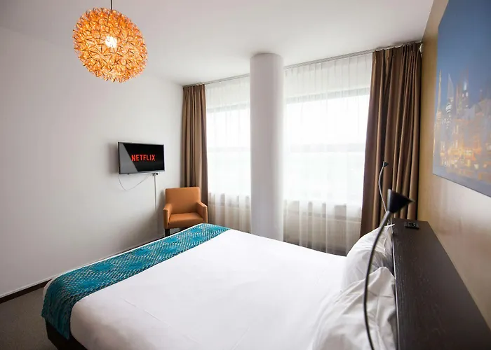 Hotel Teleport - Free Parking