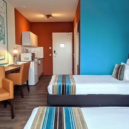 Hotel Teleport - Free Parking 3*