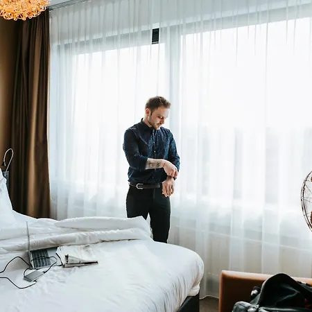 Hotel Teleport - Free Parking Haga