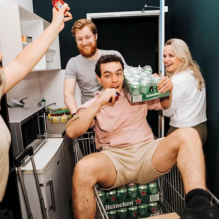 Teleport - Free Parking 3* La Haya