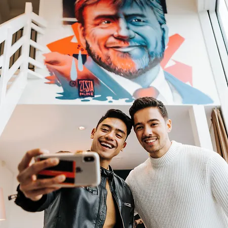 Teleport - Free Parking Hotel 3*