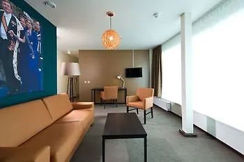Teleport Hotell 3*