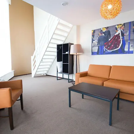 Teleport - Free Parking Hotel La Haya