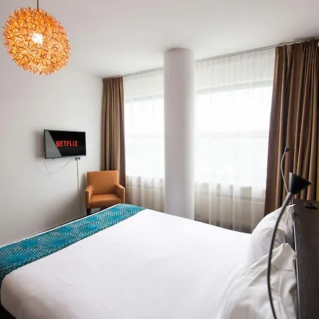 Hotel Teleport - Free Parking